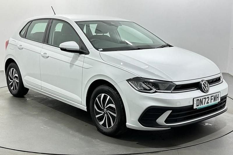 Begagnad VW Polo Life 2022 Vit Halvkombi
