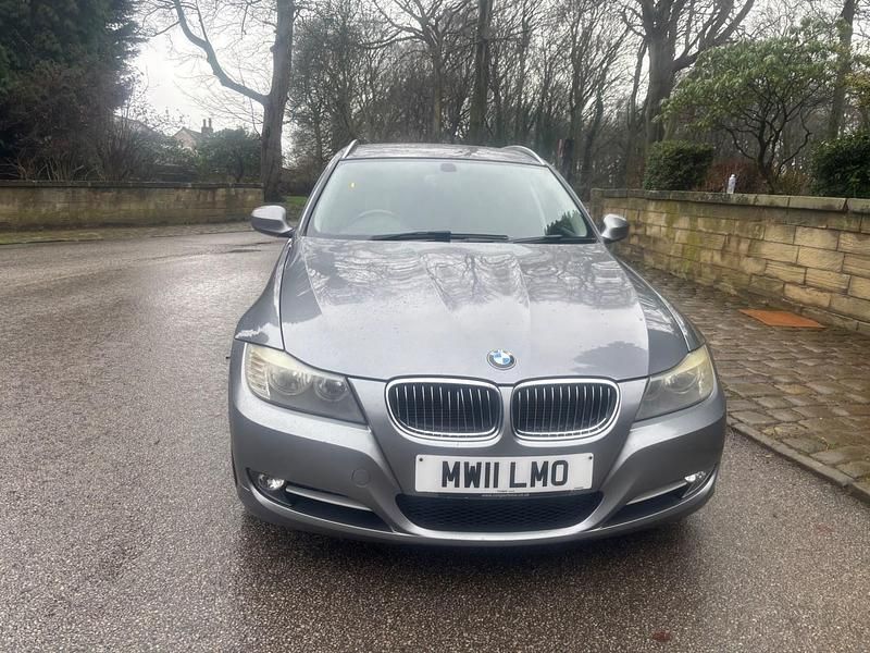 Used BMW 320 Exclusive 184 HP (135 kW) 2011 Grey Estate