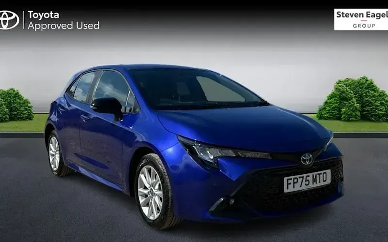 Used Toyota Corolla 140 HP (102 kW) 2025 Hatchback