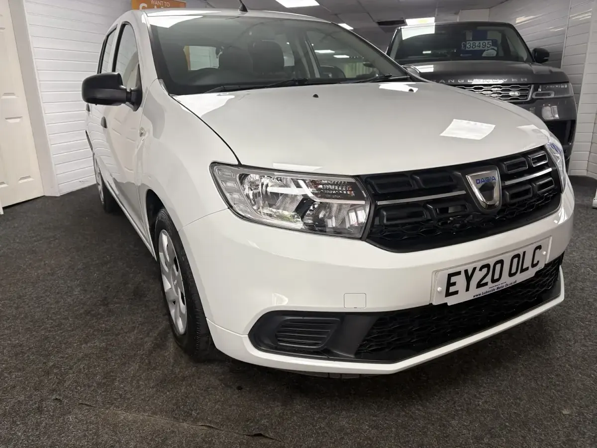 Used Dacia Sandero Essentiel 91 HP (66 kW) 2020 White Hatchback