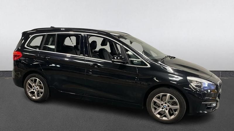 Used BMW 220 Luxury Line 190 HP (139 kW) 2018 Black Estate