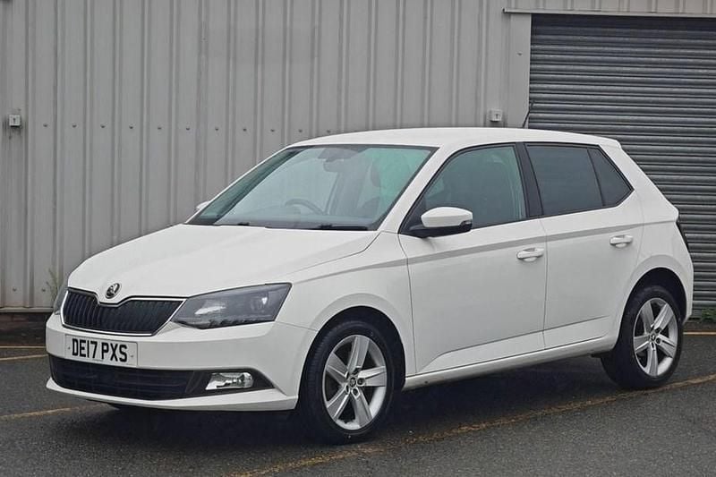 White Used 2017 Skoda Fabia SE L Hatchback | £5,500 (Good price) - Image 1/1