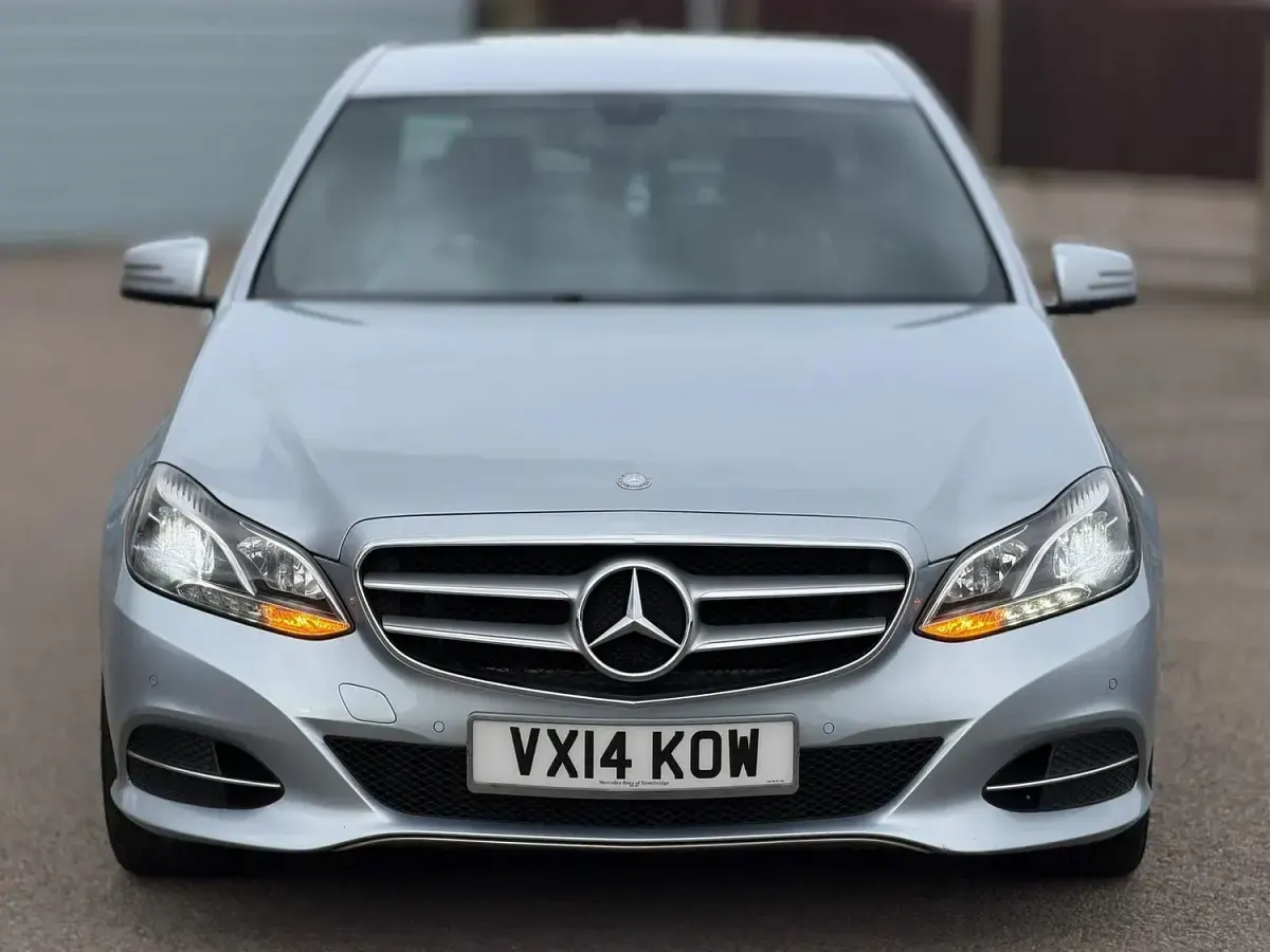 Used Mercedes E220 SE 2014 Silver Sedan