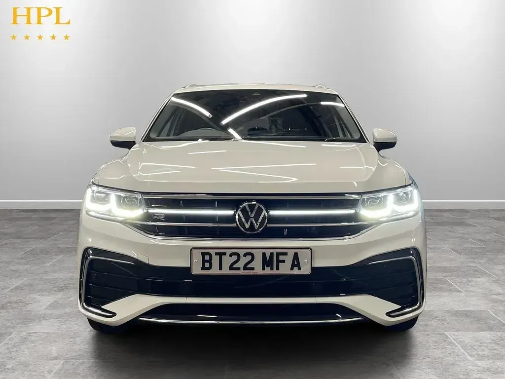 Used VW Tiguan Allspace R-line 150 HP (110 kW) 2022 White SUV