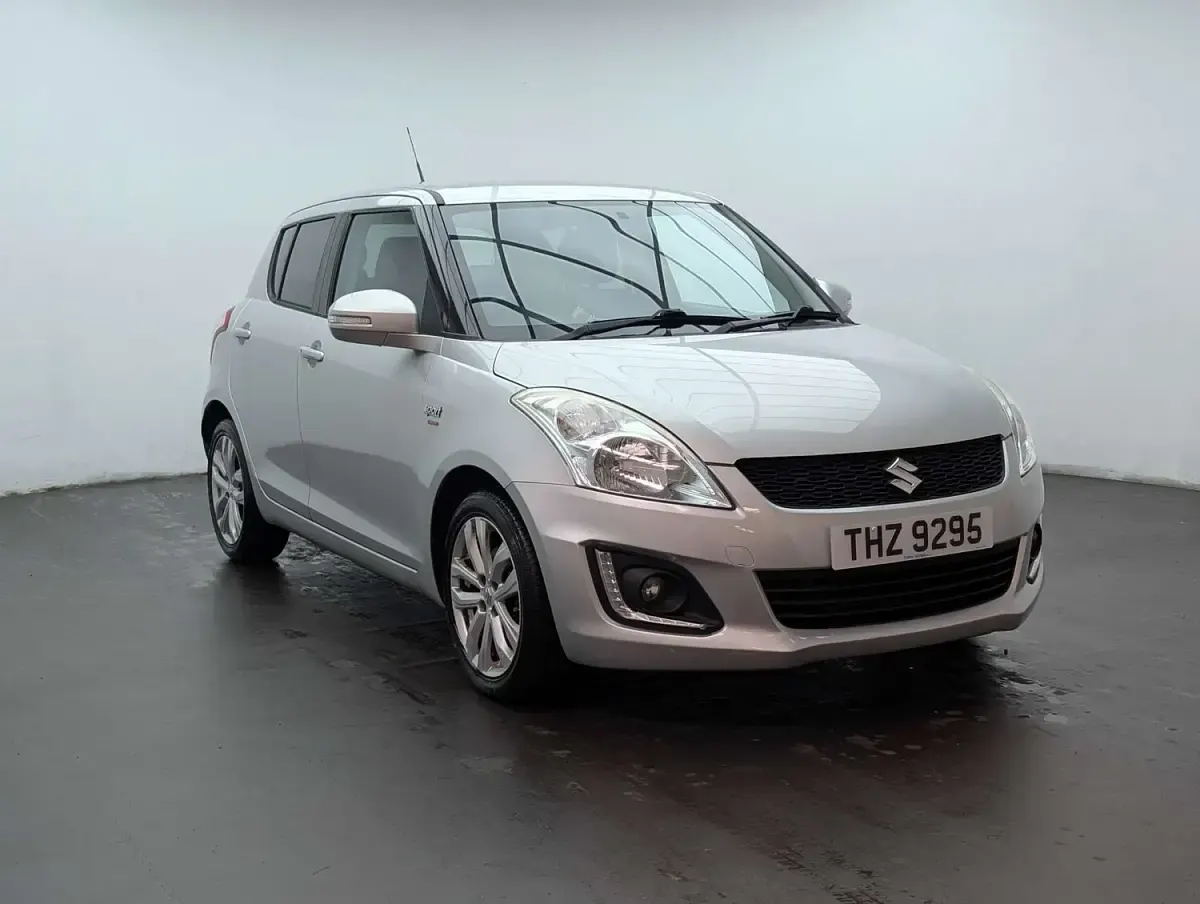 Used Suzuki Swift SZ4 94 HP (69 kW) 2016 Silver Hatchback