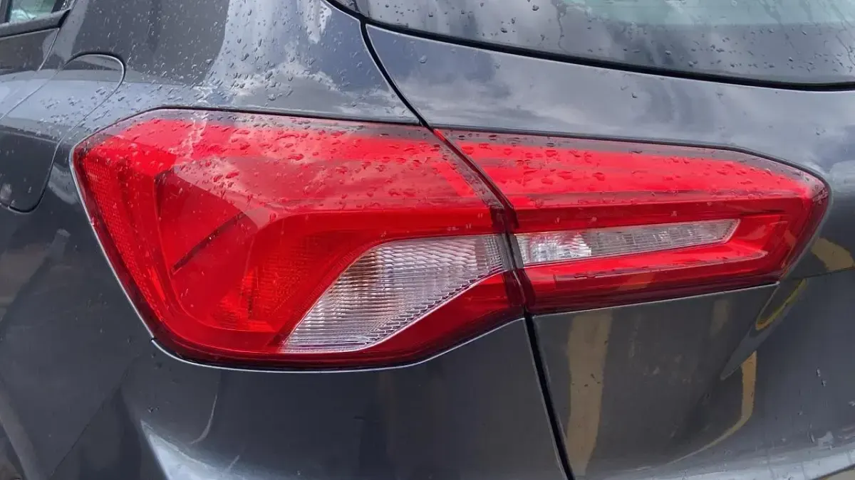 Used Ford Focus Titanium 123 HP (90 kW) 2019 Grey Hatchback