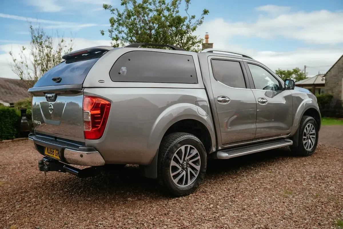 Used Nissan Navara Tekna 2016 Grey Pickup