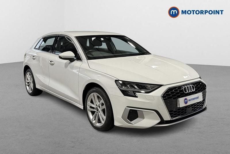 White Used 2022 Audi A3 e-tron Sport Hatchback | £19,999 (Fair price) - Image 1/4