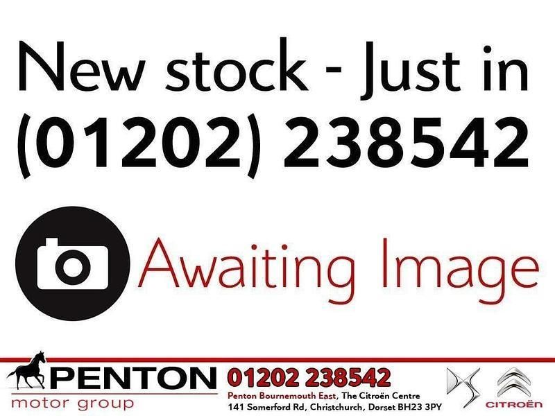 Silver Used 2021 VW Sharan SE MPV | £19,990 (Fair price) - Image 1/4