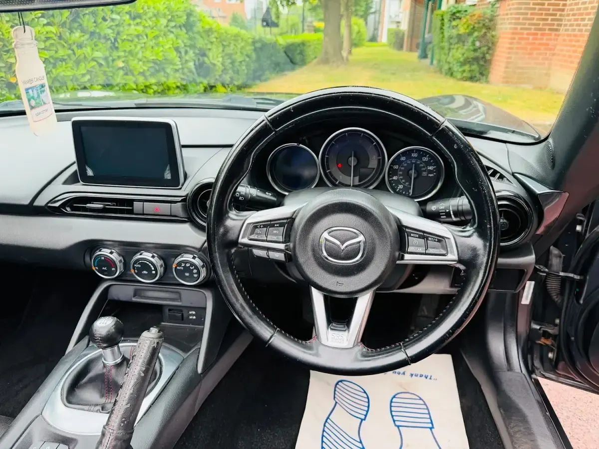 Used Mazda MX5 131 HP (96 kW) 2015 Grey Cabriolet