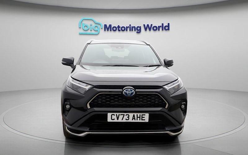 Used Toyota RAV4 Design 306 HP (225 kW) 2026 SUV