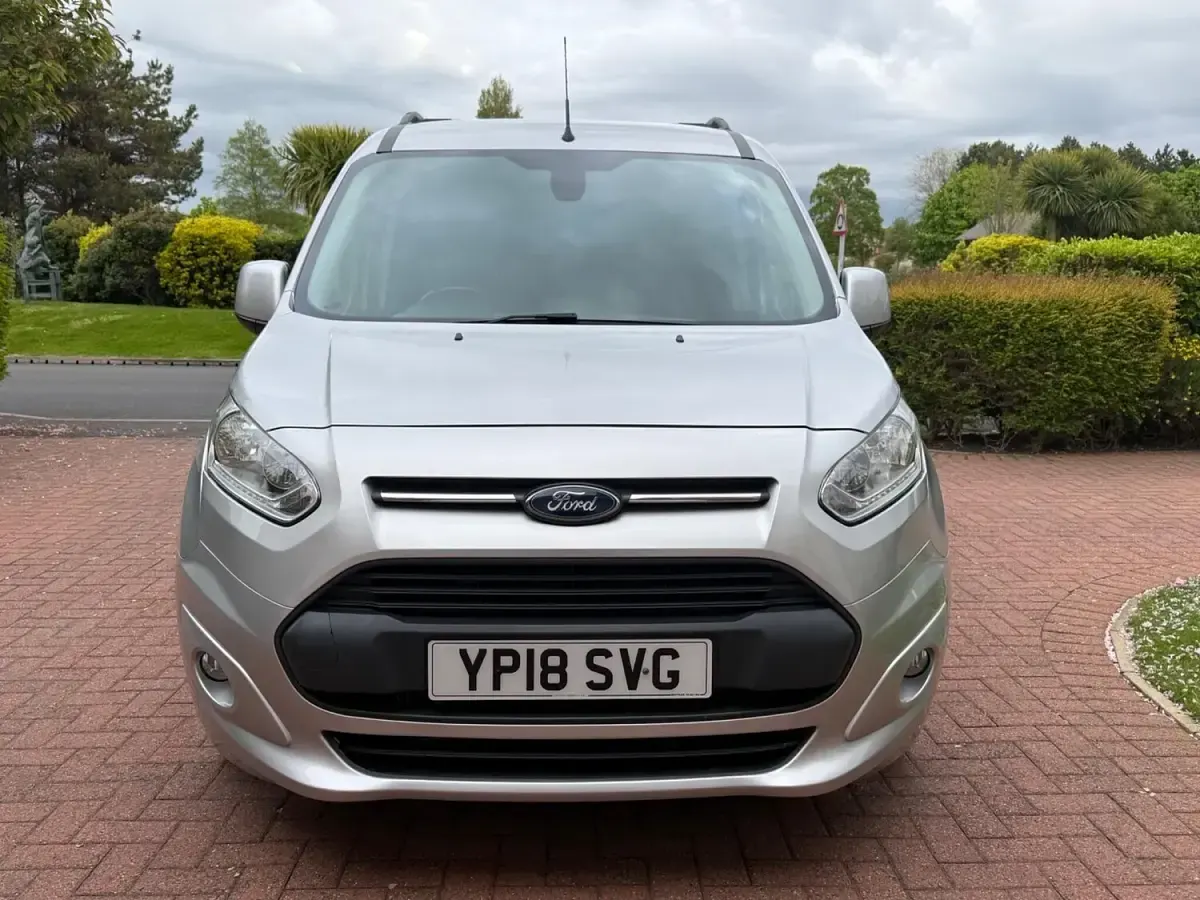 Used Ford Transit Connect Limited 120 HP (88 kW) 2018 Silver MPV