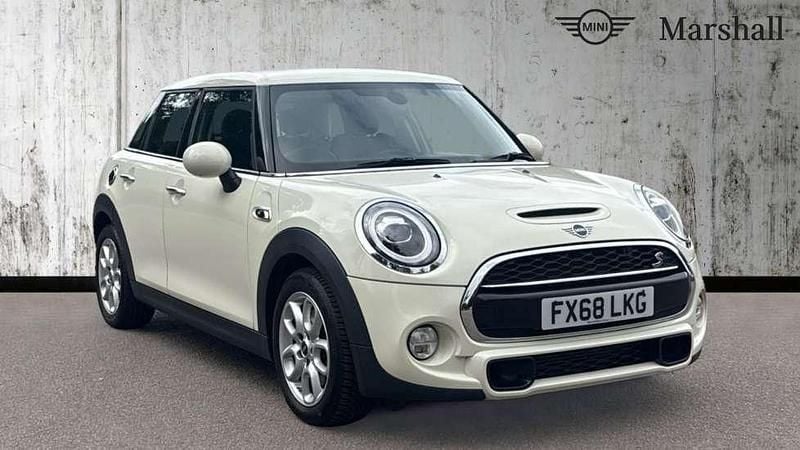 White Used 2018 Mini Cooper S Classic Hatchback | £17,292 (Fair price) - Image 1/4