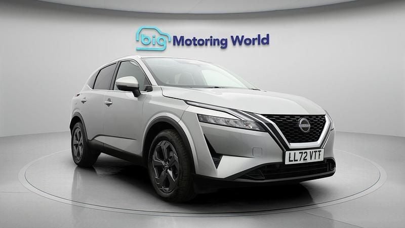 Used 2022 Nissan Qashqai N-Connecta SUV | £15,300 (Good price) - Image 1/4