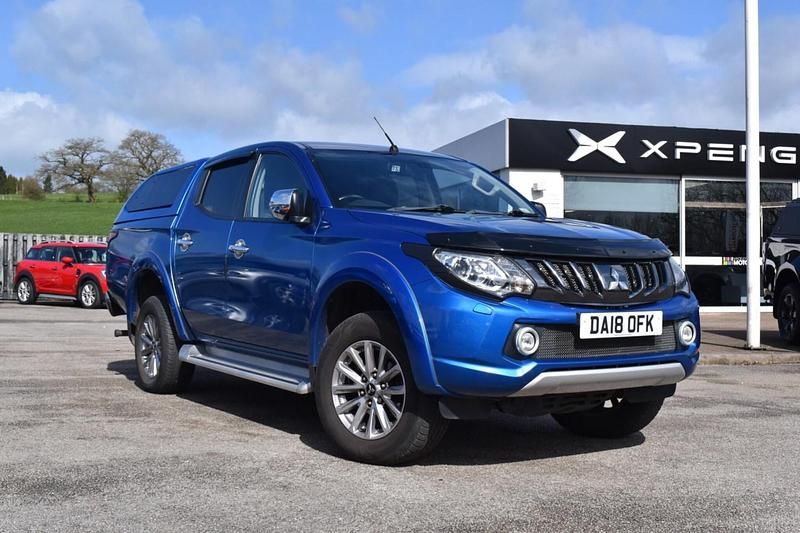 Used Mitsubishi L200 2018 Blue Pickup