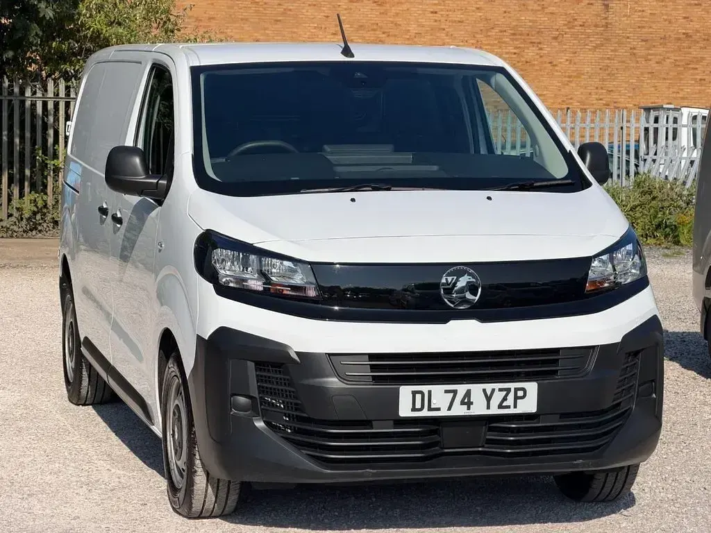 Used Vauxhall Vivaro 2024 White MPV