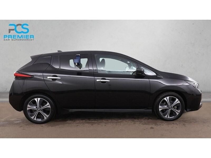 Used Nissan Leaf Tekna 110 kW (150 HP) 2022 Black Hatchback