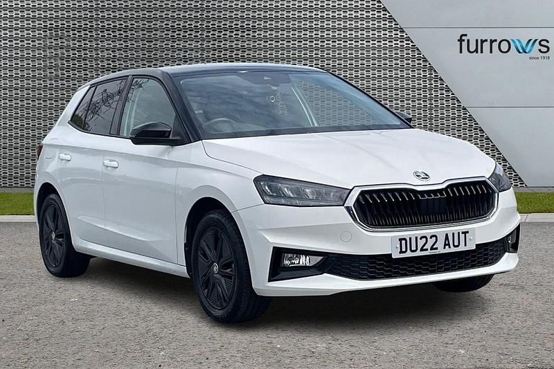White Used 2022 Skoda Fabia Colour Edition Hatchback | £14,495 (Fair price) - Image 1/4