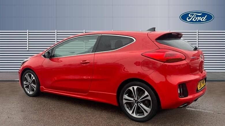 Used Kia ProCeed GT-Line S 120 HP (88 kW) 2017 Red Hatchback