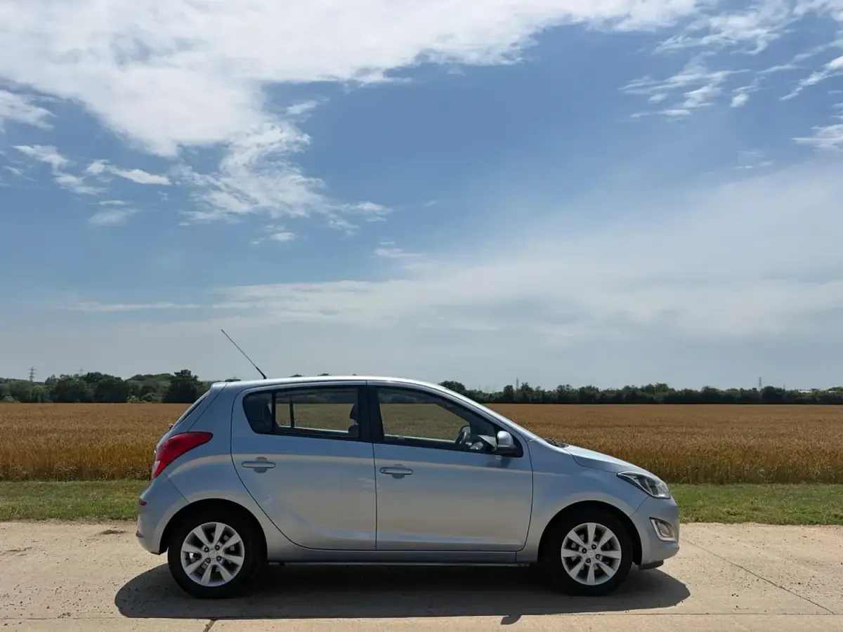Used Hyundai i20 Style 2012 Blue Hatchback