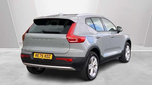 Used Volvo XC40 Core 161 HP (118 kW) 2026 SUV