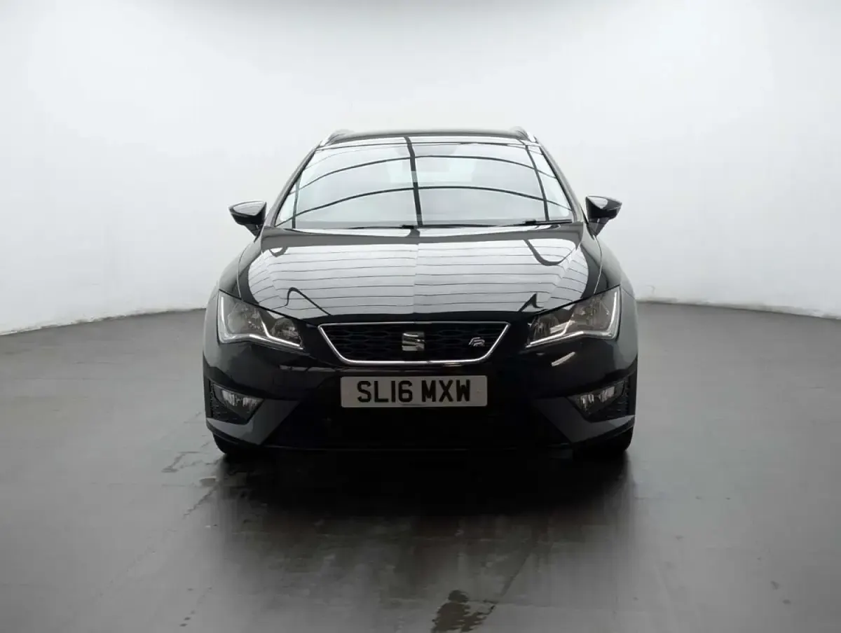 Used Seat Leon FR Sport 184 HP (135 kW) 2016 Black Estate