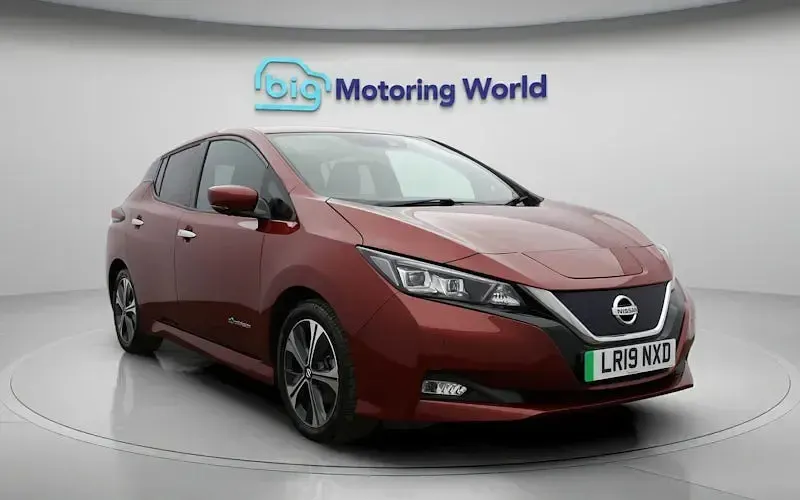 Second-hand Nissan Leaf Tekna 110 kW (150 CP) 2022 Hatchback