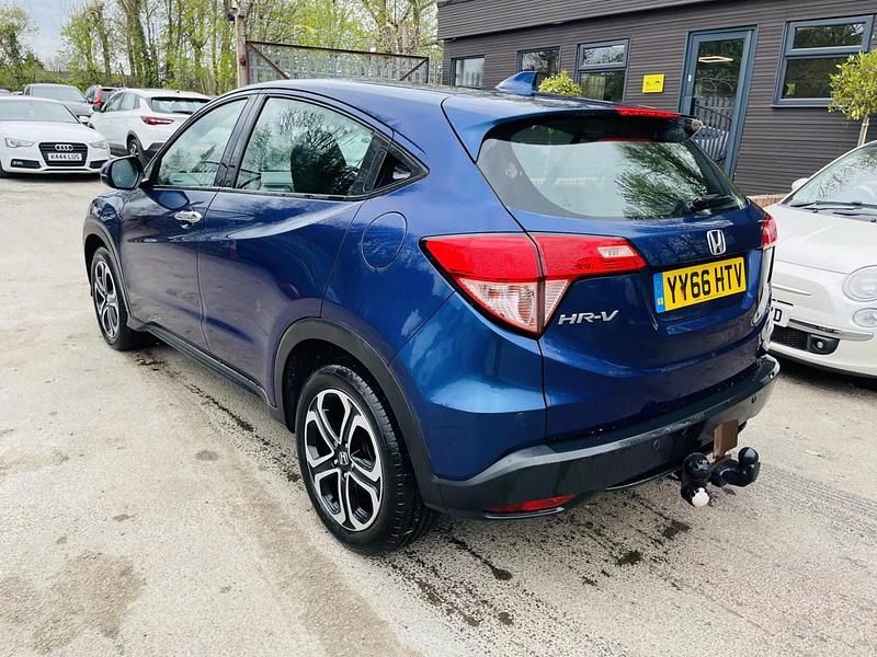 Used Honda HR-V SE 120 HP (88 kW) 2016 Blue SUV
