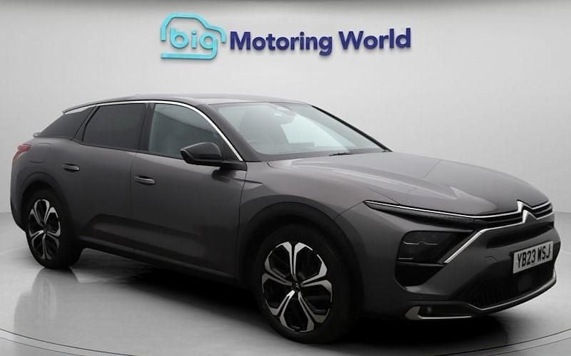Used 2023 Citroën C5 X PureTech Estate | £13,400 (Fair price) - Image 1/4