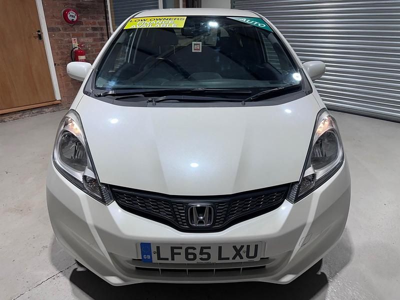 Begagnad Honda Jazz ES 2015 Vit Halvkombi