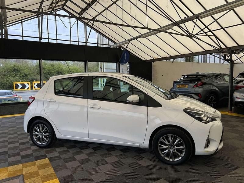 Used Toyota Yaris 2018 White Hatchback