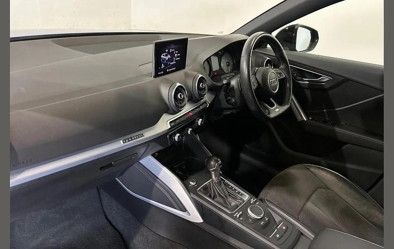 Used Audi SQ2 Black Edition 300 HP (220 kW) 2019 Blue SUV