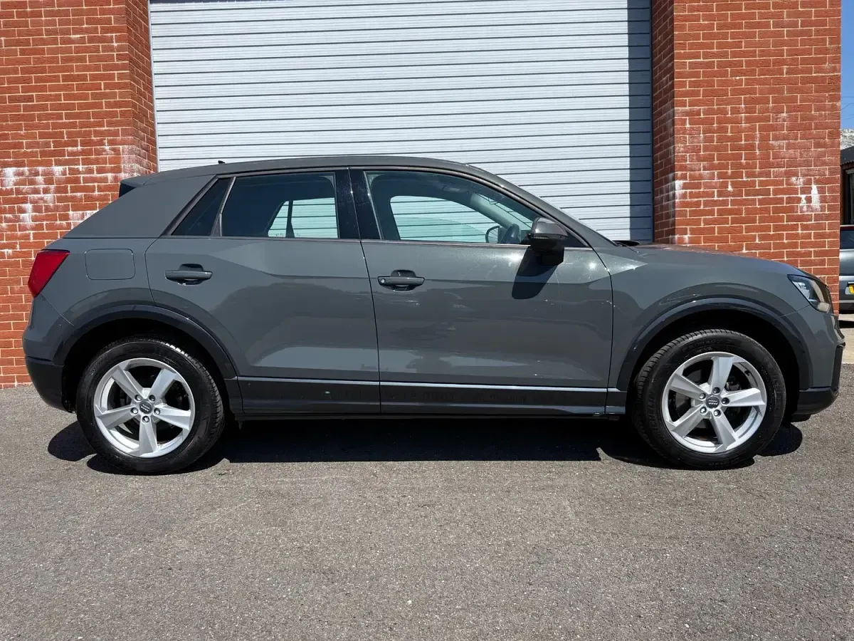 Used Audi Q2 Sport 150 HP (110 kW) 2020 Grey SUV