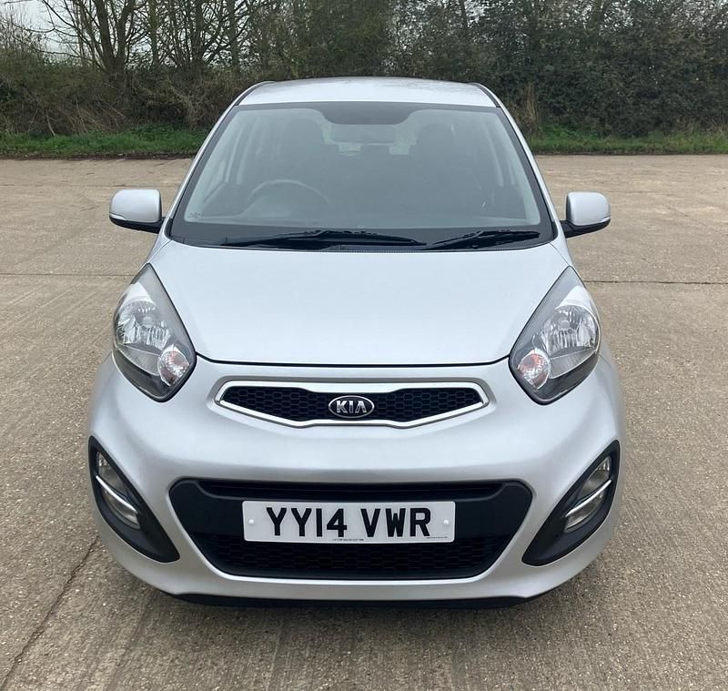 Used Kia Picanto 84 HP (61 kW) 2014 Silver Hatchback