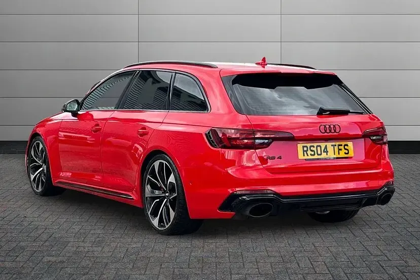 Used Audi RS4 Design 450 HP (330 kW) 2018 Red Estate