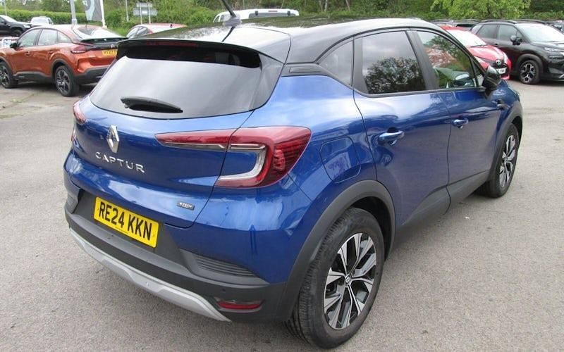 Usado Renault Captur Evolution 143 HP (105 kW) 2024 Azul SUV