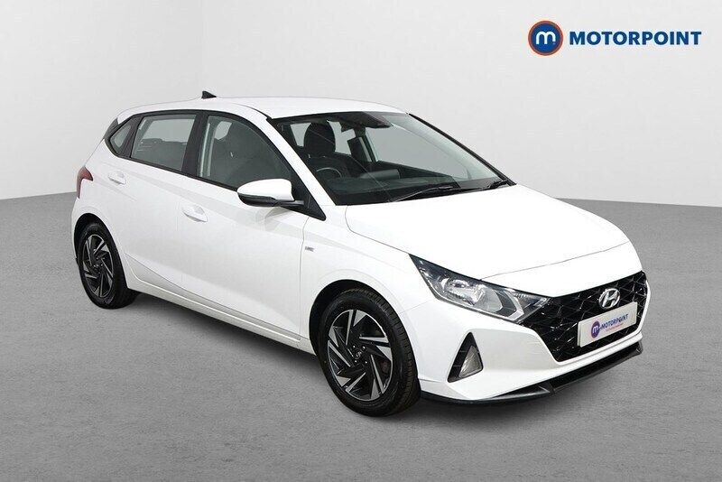 White Used 2021 Hyundai i20 SE Hatchback | £10,699 (Fair price) - Image 1/4
