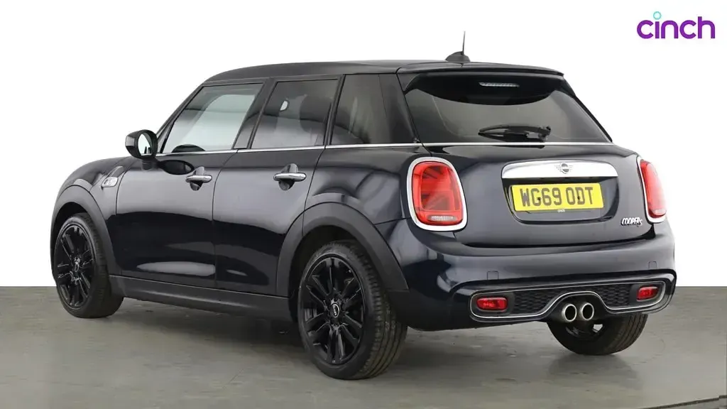 Used Mini Cooper S Exclusive 2019 Blue and black Hatchback