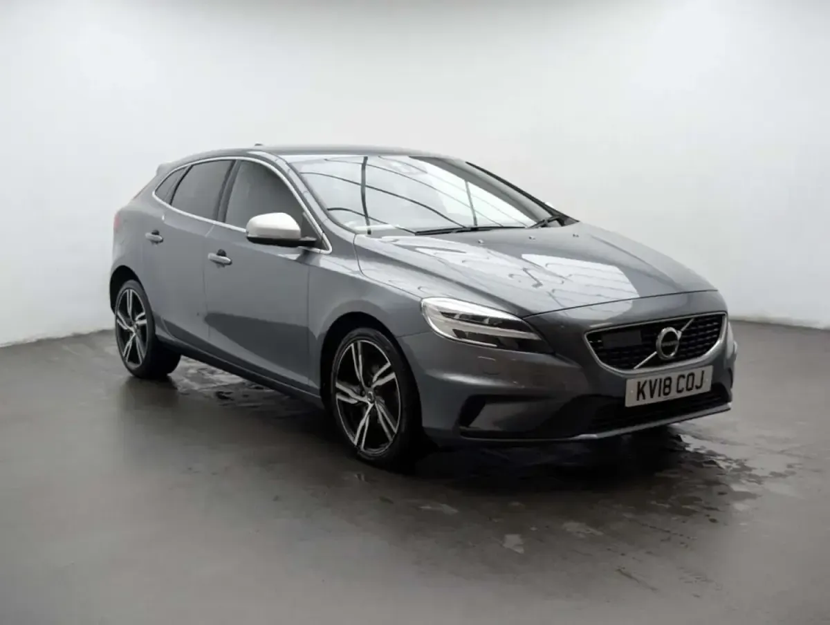 Gebraucht Volvo V40 R-Design Pro 150 PS (110 kW) 2018 Grau Kleinwagen