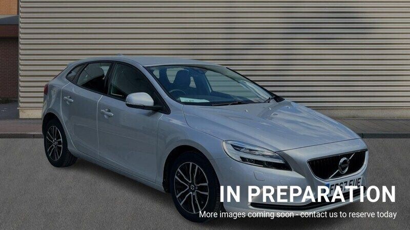 Silver Used 2017 Volvo V40 Momentum Estate | £9,381 (Fair price) - Image 1/4