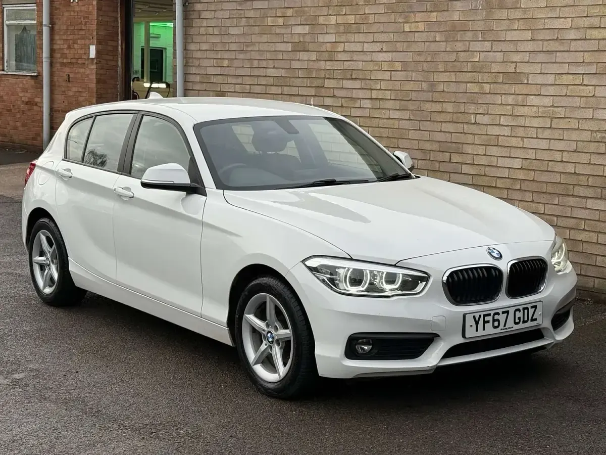 Used BMW 116 Performance 116 HP (85 kW) 2017 White Hatchback