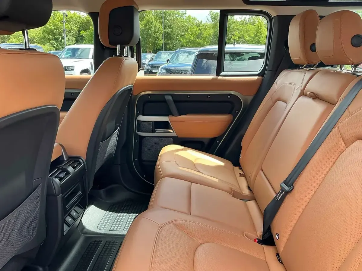 Used Land Rover Defender HSE 2023 Green SUV