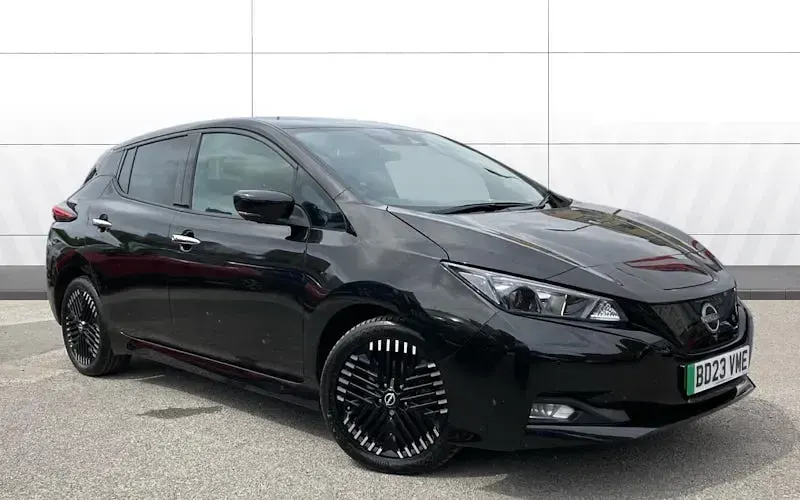 Used Nissan Leaf N-Connecta 110 kW (150 HP) 2025 Hatchback