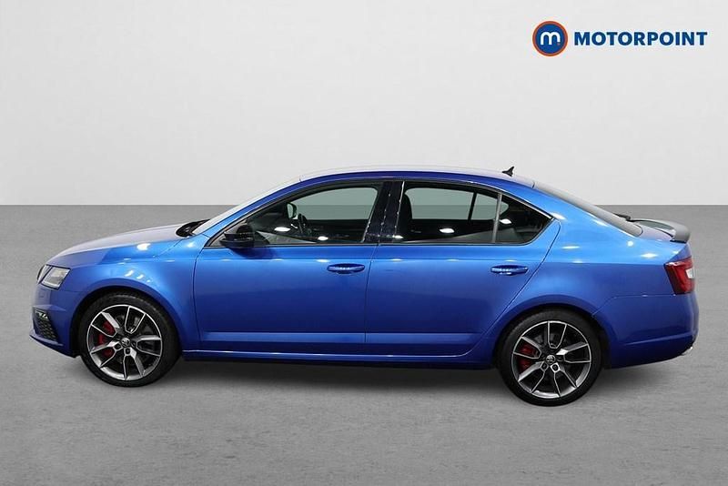 Used Skoda Octavia vRS 190 HP (139 kW) 2020 Blue Hatchback