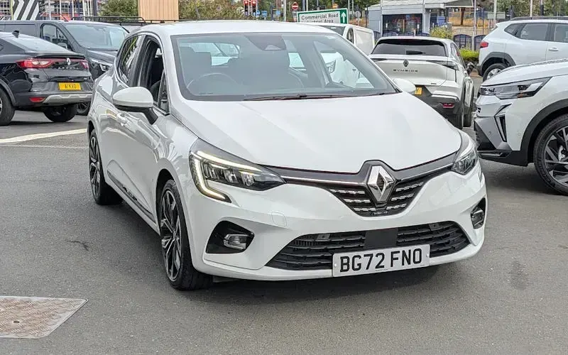 Used Renault Clio SE 90 HP (66 kW) 2022 Hatchback