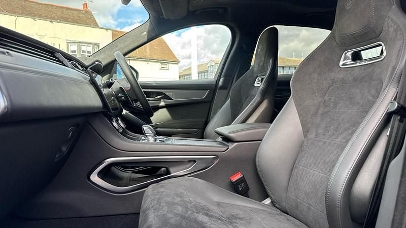 Used Jaguar F-Pace SVR 550 HP (404 kW) 2022 Black SUV