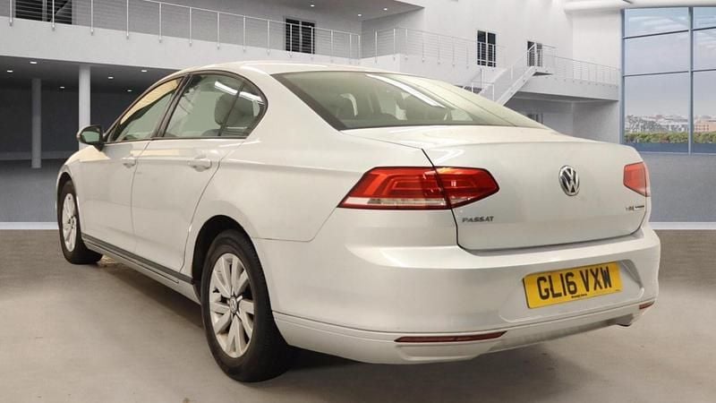 Used VW Passat S 120 HP (88 kW) 2016 Silver Sedan