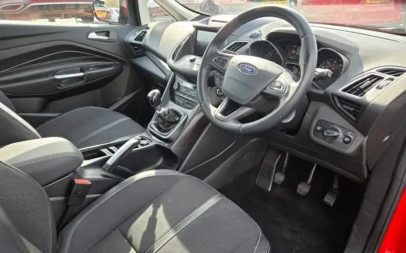 Used Ford Grand C-Max Titanium X 120 HP (88 kW) 2018 Red MPV