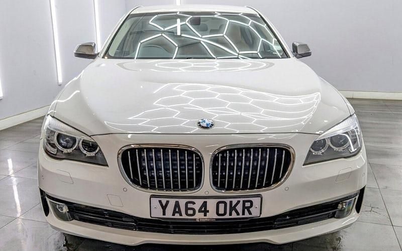 Used BMW 740 320 HP (235 kW) 2014 White Sedan