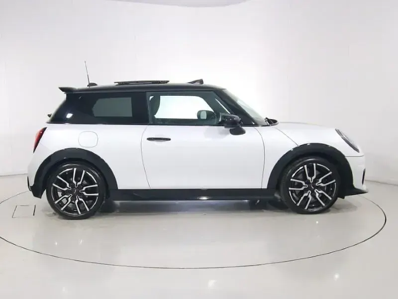 Used Mini Cooper S Hatch 201 HP (147 kW) 2024 White Hatchback